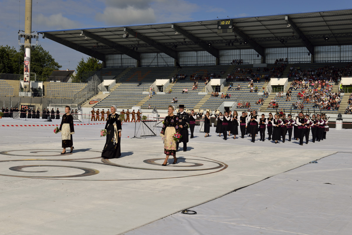 pya-interceltique-2014-parade 10