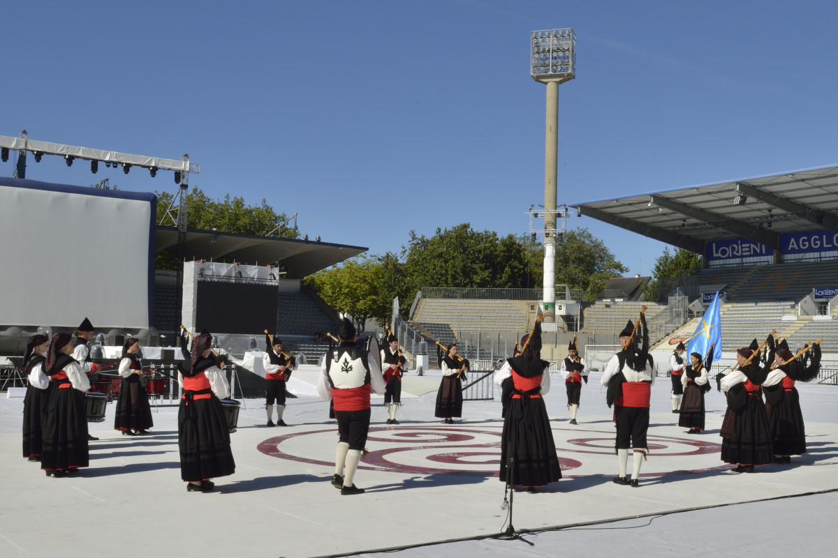 interceltique-2015-043-Banda de Gaitas El Trasno de Coana Asturies
