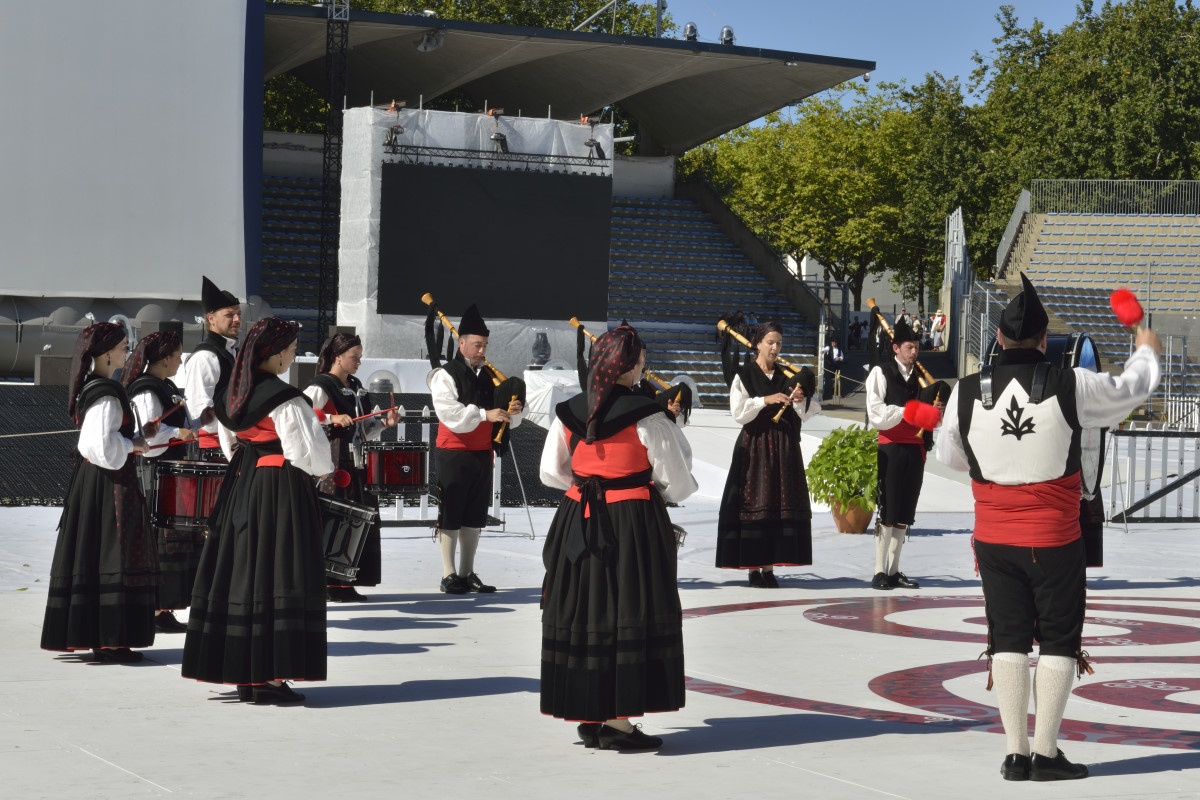 interceltique-2015-044-Banda de Gaitas El Trasno de Coana Asturies