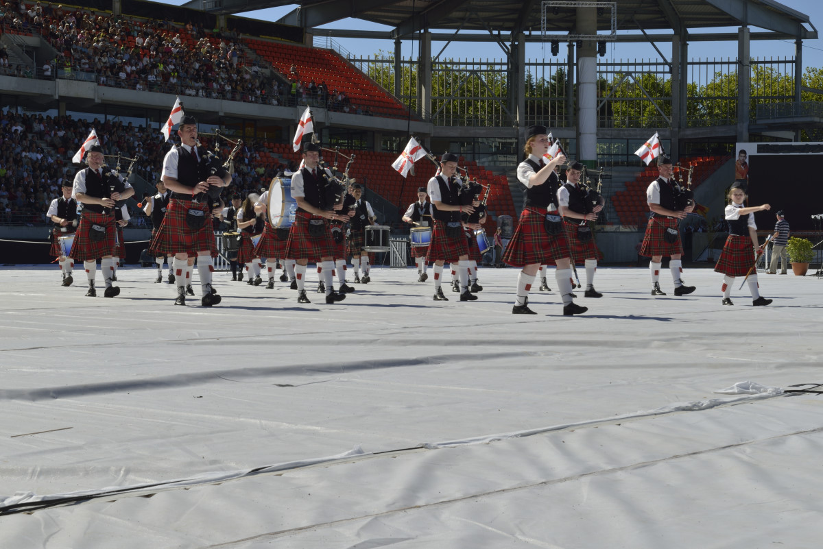 interceltique-2015-084-Derryclavin Pipe Band Irlande