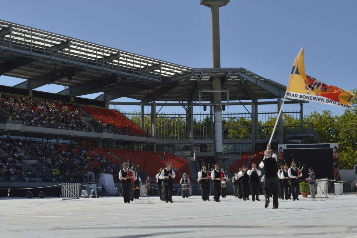 interceltique-2015-089-Bagad Sonerien Bro Dreger Perros-Guirec