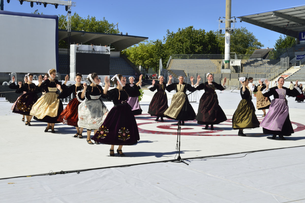 interceltique-2015-128-cercle Danserien Bro Klegereg Cleguerec