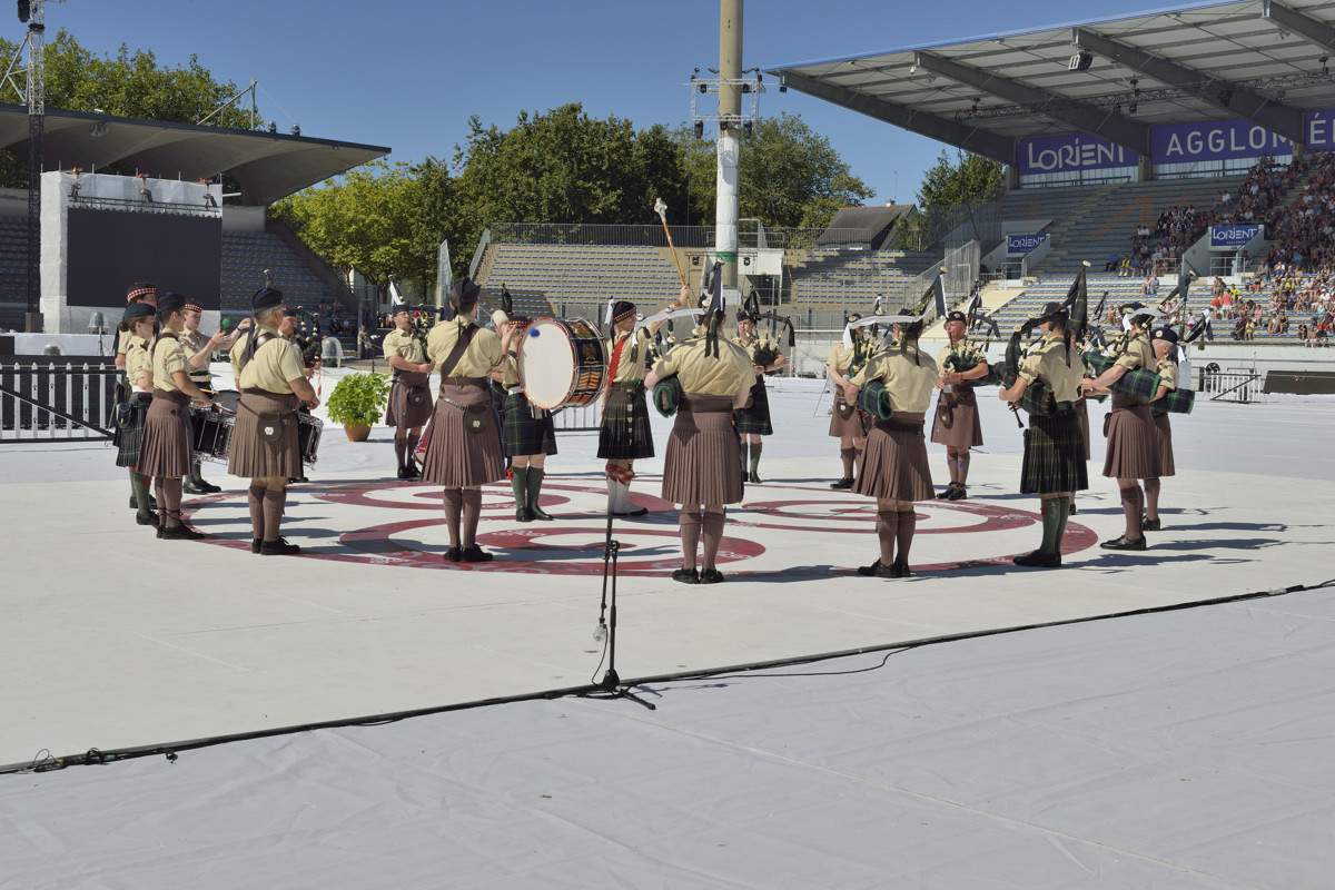 interceltique-2015-131-London Scottish Pipe Band Ecosse