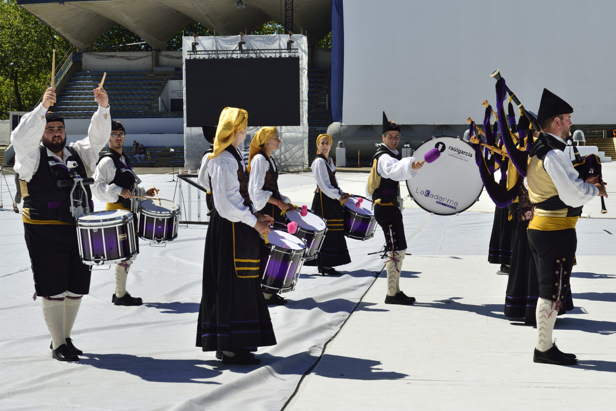 interceltique-2015-182-Banda de Gaitas Lakadarma Asturies