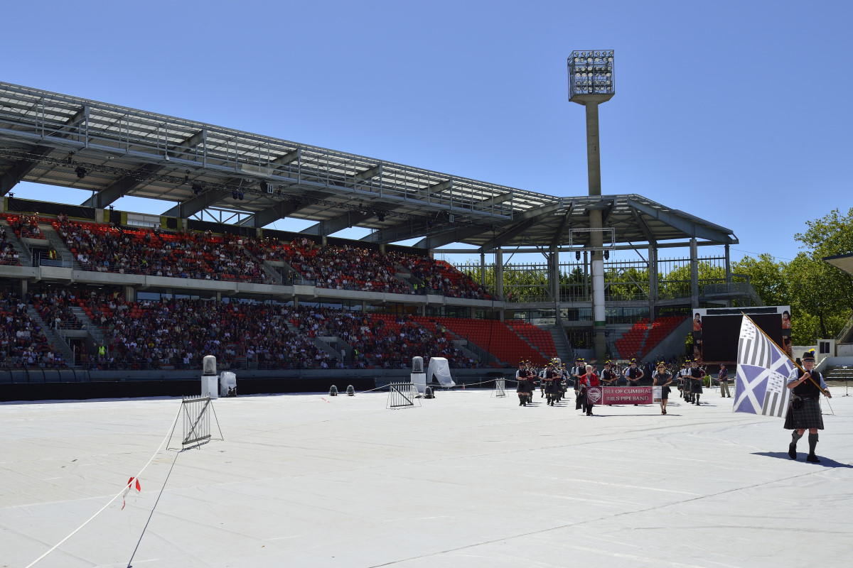 interceltique-2015-205-isle of Cumbrae Pipe Band Ecosse