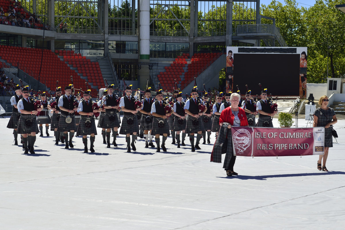 interceltique-2015-207-isle of Cumbrae Pipe Band Ecosse