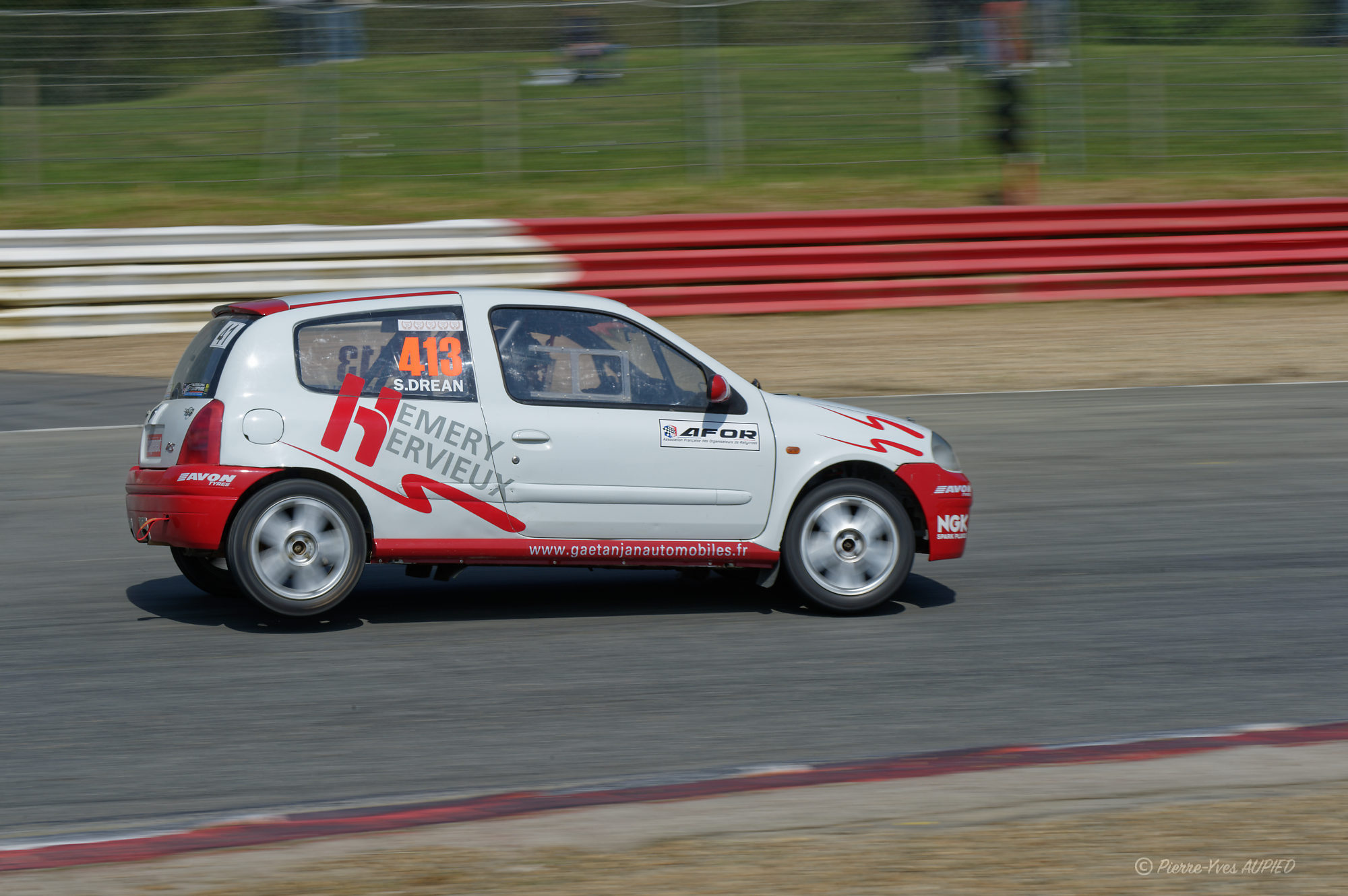 Lohéac Legend Festival 2023 - Le pilote Stéphane Dréan-22393