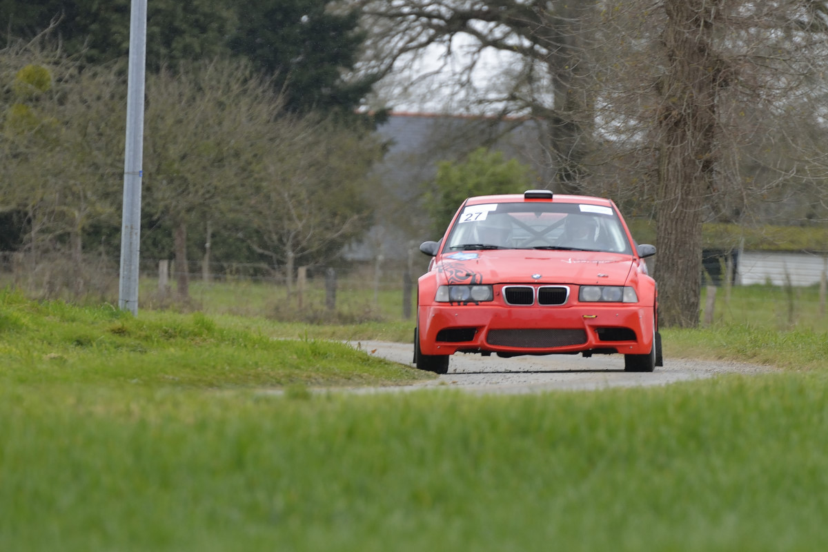 rallye-du-pays-de-Lohéac-2016 numero 27-Eric CHABRIER-Bruno TRAMBOUZE-BMW 318 Compact-F2000-14 PA15695.jpg