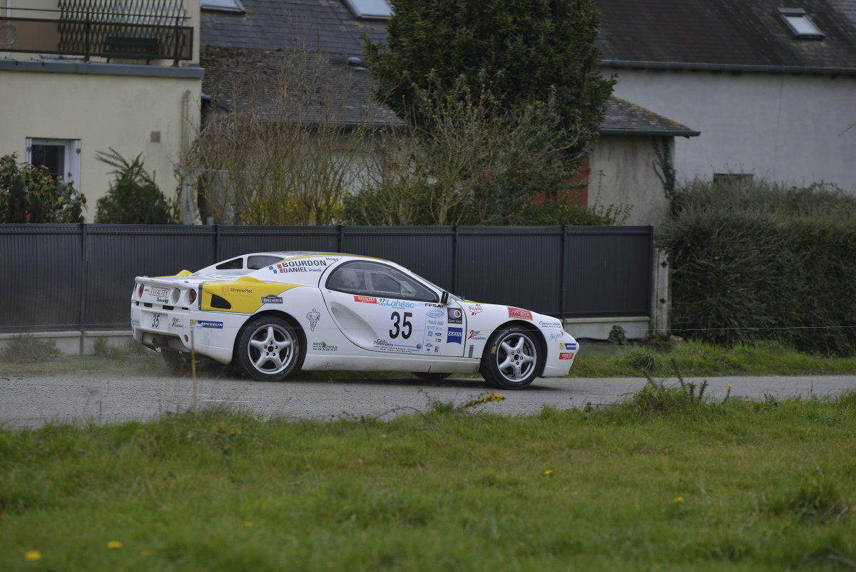 rallye-du-pays-de-Lohéac-2016 numero 35-Franck DANIEL-Hugo BOURDON-HOMMELL Rs2-GT-9 PA15631.jpg