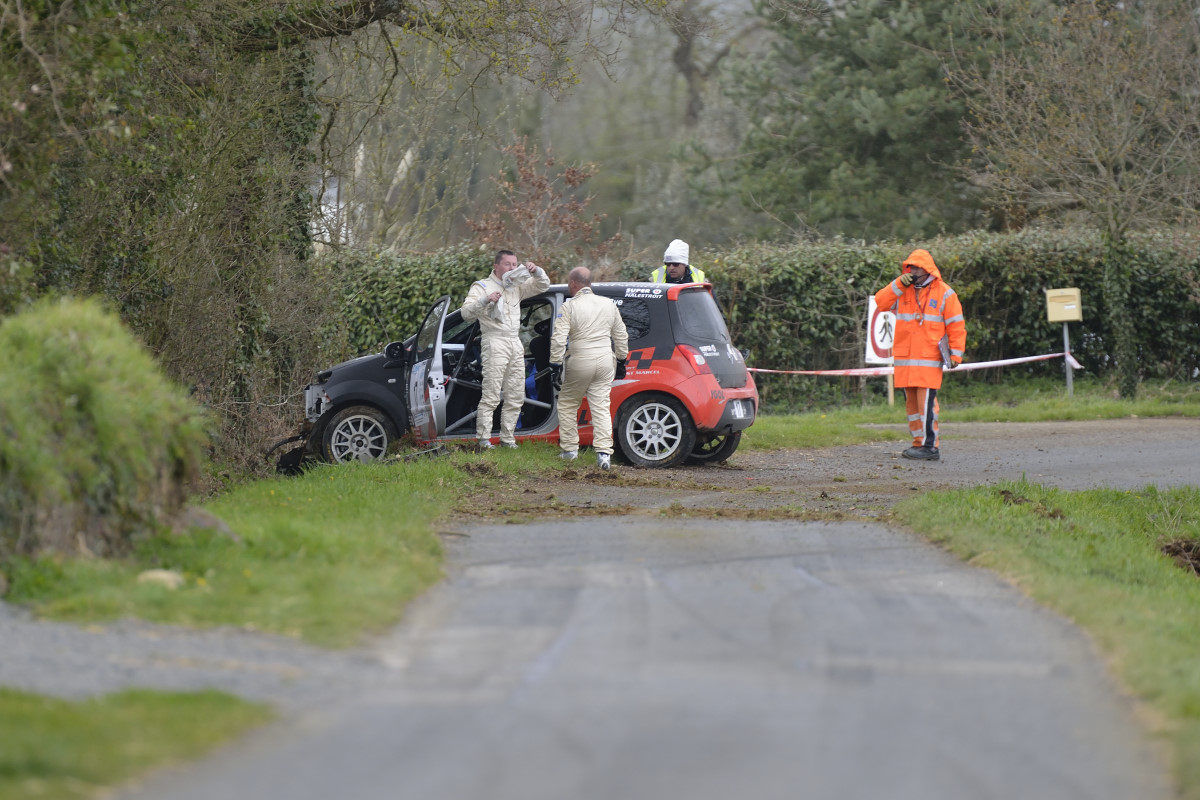 rallye-du-pays-de-Lohéac-2016 numero 17-Gwenael DENOS-Christian LECADRE-RENAULT Twingo Rs-R-R2 PA15728.jpg