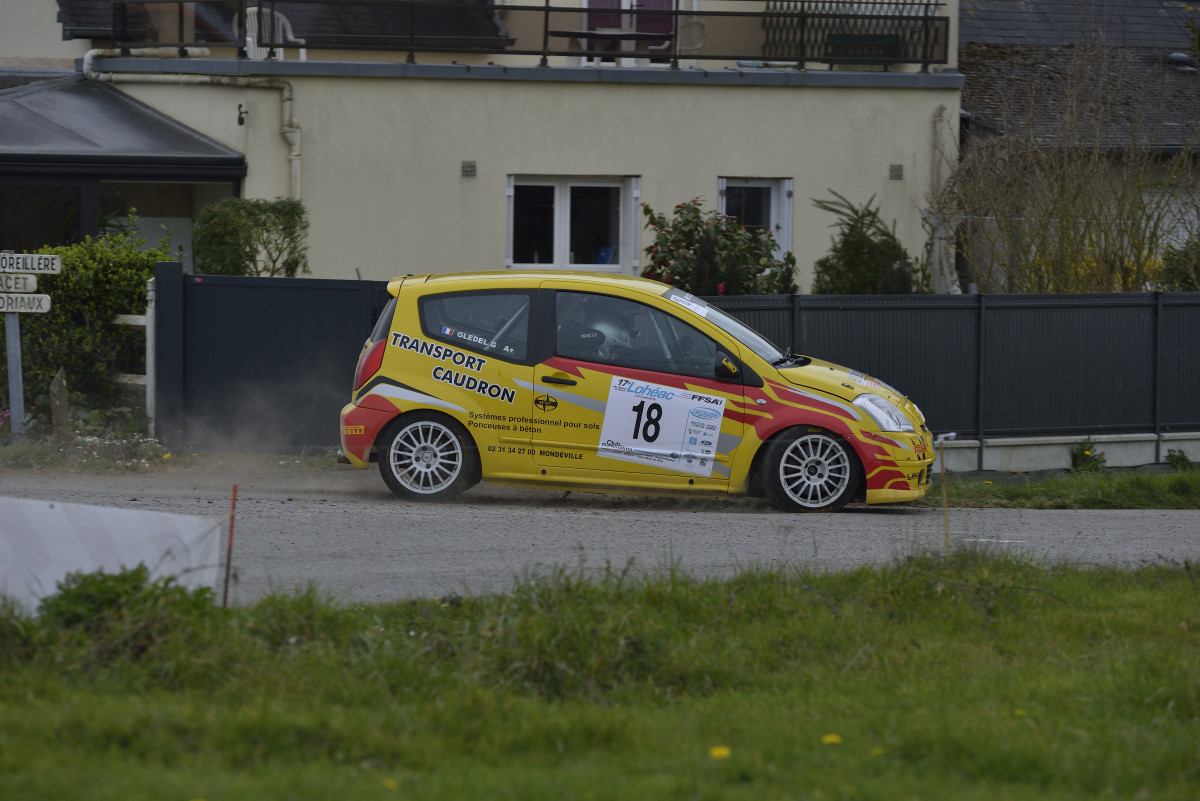 rallye-du-pays-de-Lohéac-2016 numero 18-Joel GLEDEL-Guilhem GLEDEL-CITROEN C2 R2-R-R2 PA15637.jpg