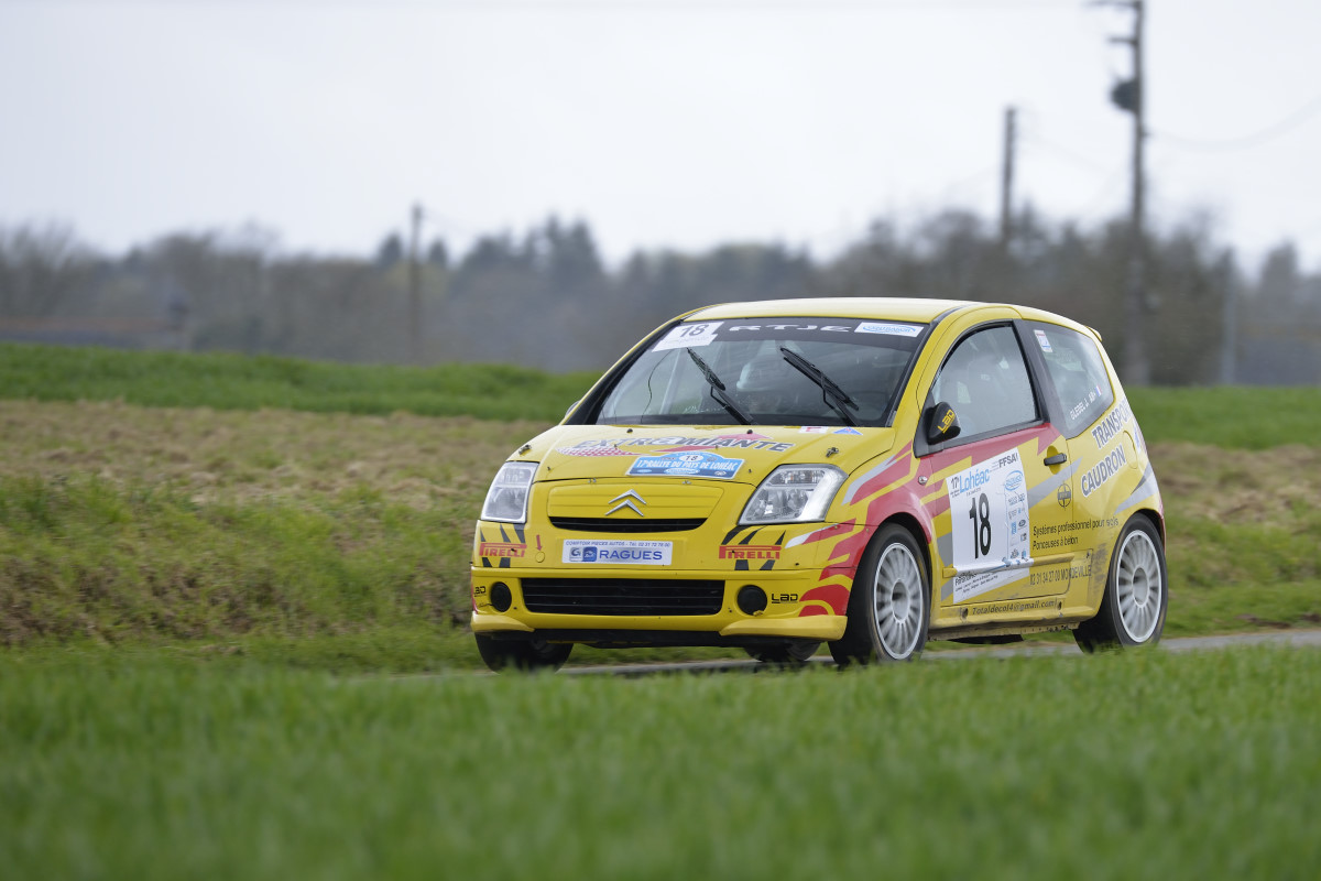 rallye-du-pays-de-Lohéac-2016 numero 18-Joel GLEDEL-Guilhem GLEDEL-CITROEN C2 R2-R-R2 PA15719.jpg