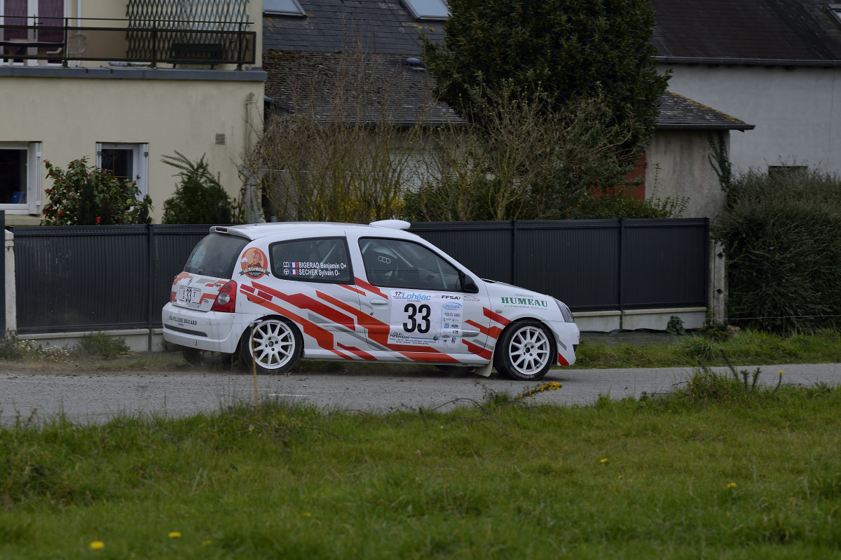 rallye-du-pays-de-Lohéac-2016 numero 33-Sylvain SECHER-Benjamin BIGEARD-RENAULT Clio Rs-FN-3 PA15654.jpg