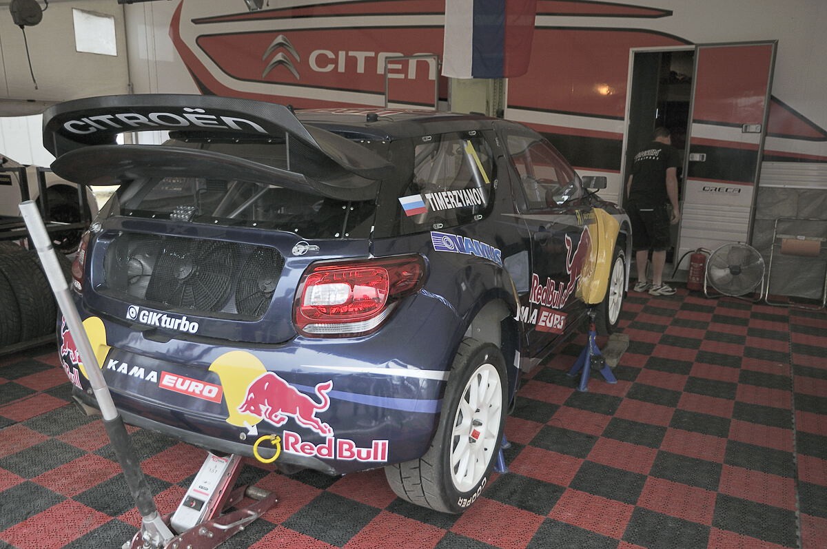 rallycross-Lohéac-2013 stand Timur-Timerzyanov-DS3-n1