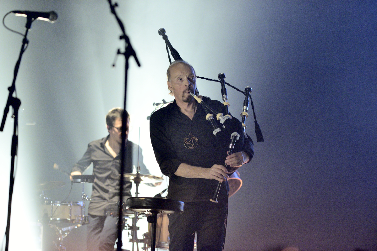 Alan Stivell - Décembre 2015 Salle du Ponant - Pacé- numéro 242